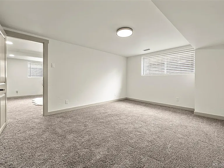 3060 W 55th Pl — Photo 8