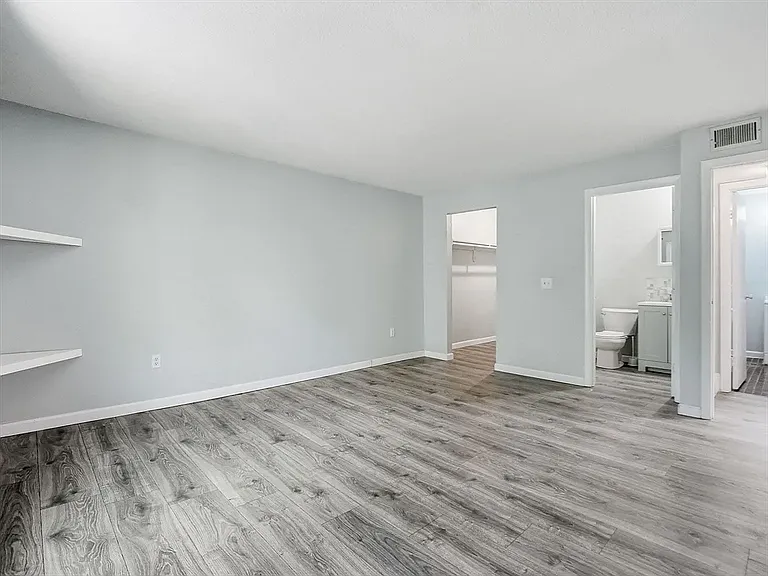 15 Shadowbrook Ln #28 — Photo 9