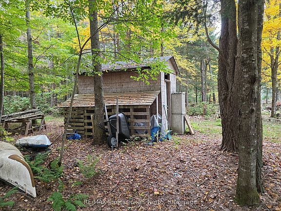 2nd image of 124 Cardwell Lake Rd