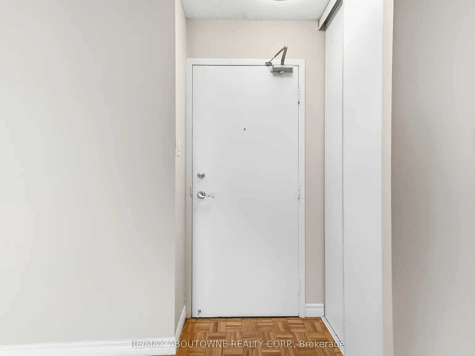 2 bed, $2,145 — Photo 4