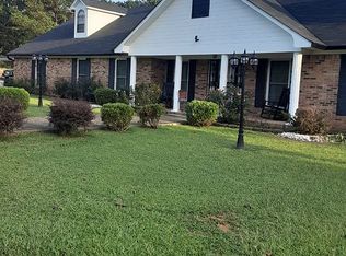 367 Dr King Dr, Gore Springs, MS 38929