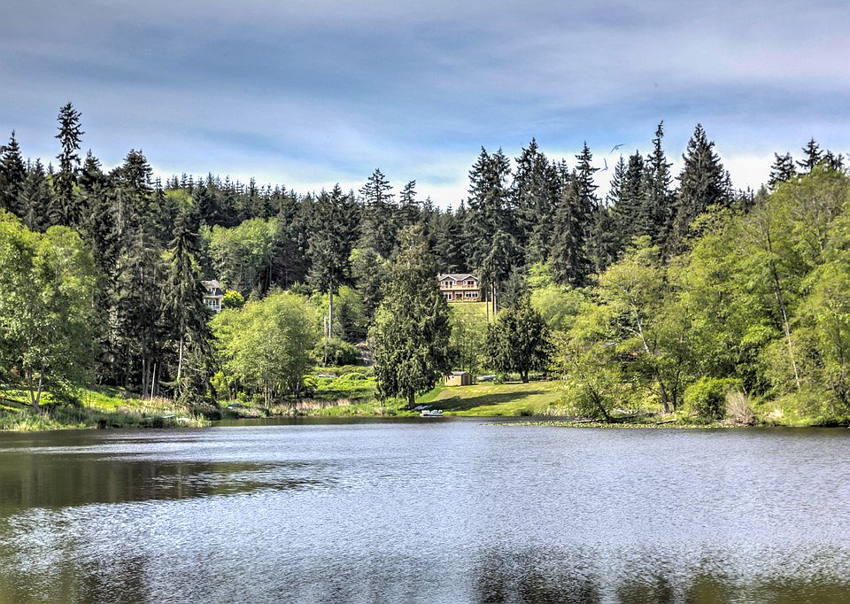 1st image of 1110 Honeymoon Lake Dr