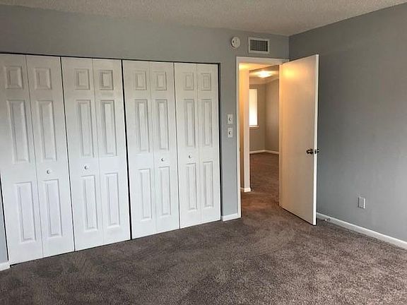 4th image of 6330 Newtown Cir APT B3