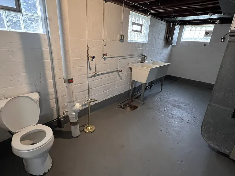10610 Langton Ave — Photo 18
