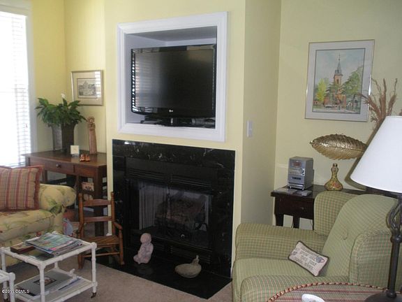 5th image of 541A Village Green Drive