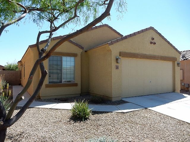 1st image of 1271 E Kelsi Ave