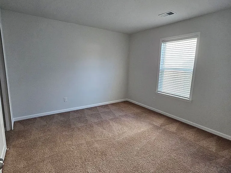 1921 Zonny Moss Dr — Photo 16