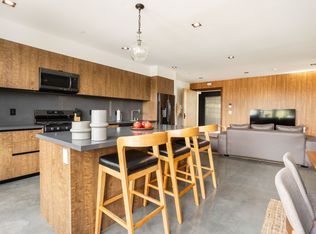 547 N Sweetzer Ave, Los Angeles, CA 90048
