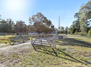 1892 Faye Rd, Jacksonville, FL 32218