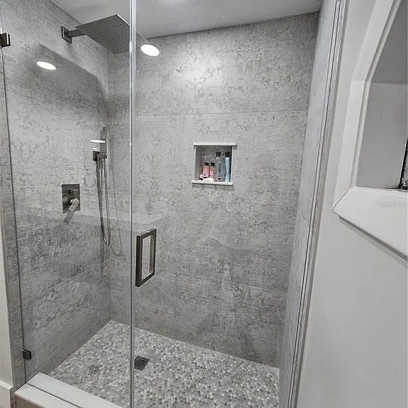 975 Coronado Dr — Photo 16