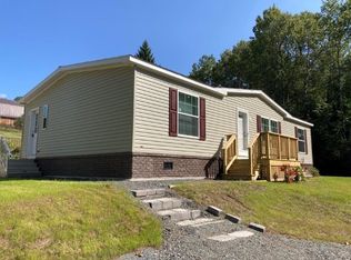 147 Stark Hill Rd, Canaan, NH 03741