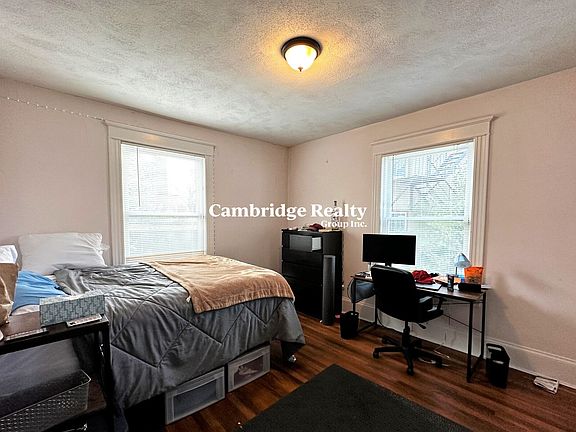 4th image of 229 Chestnut Hill Ave #1T