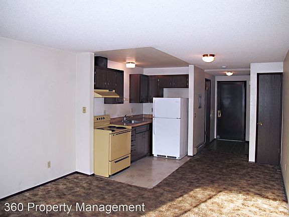 5th image of 835 N Oak Harbor St APT 206