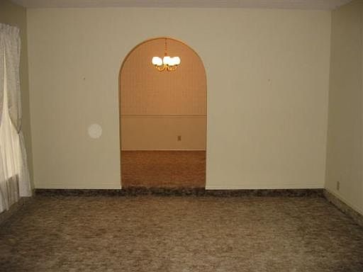 2nd image of 15034 DE VILLE PL