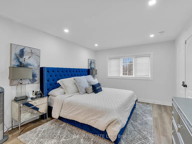 6421 Donway Dr — Photo 25