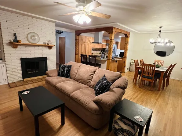 1417 Dartmouth Dr NE, Albuquerque, NM 87106