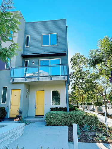 102 Tribeca Photo 1