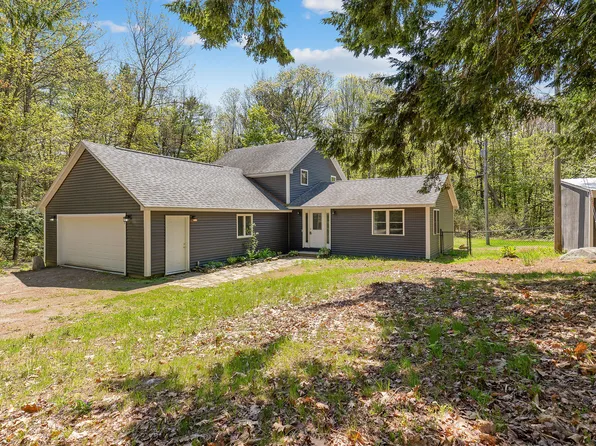 36 Rideout Lane, Gardiner, ME 04345