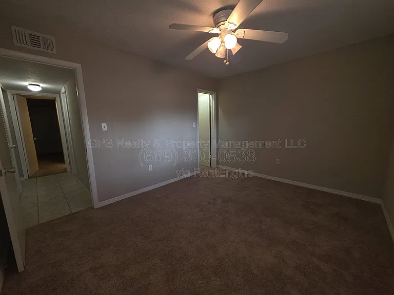 2500 Lee Rd #103 — Photo 12