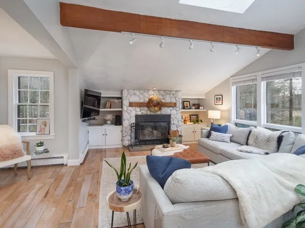 170 Haverhill Rd, Topsfield, MA 01983
