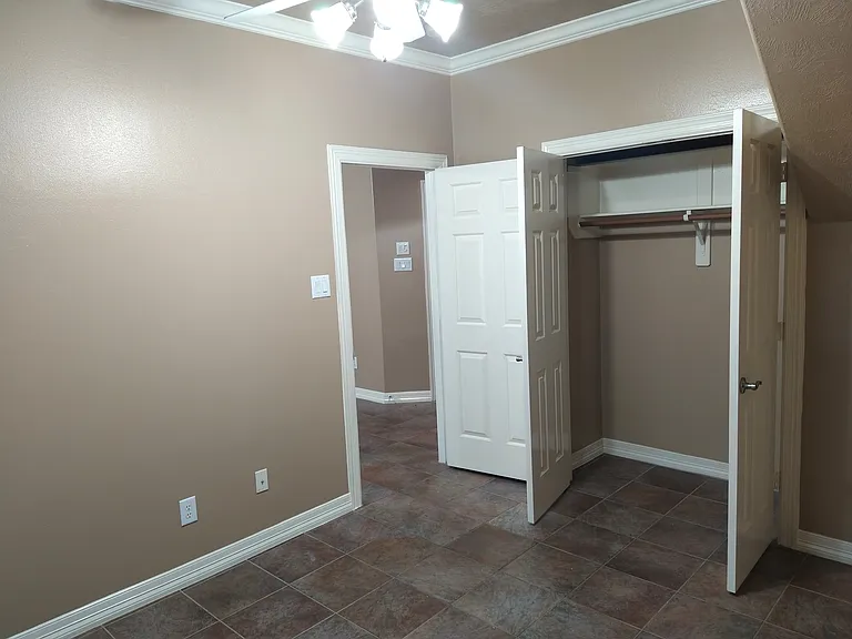 8006 Stoneyway Dr — Photo 22