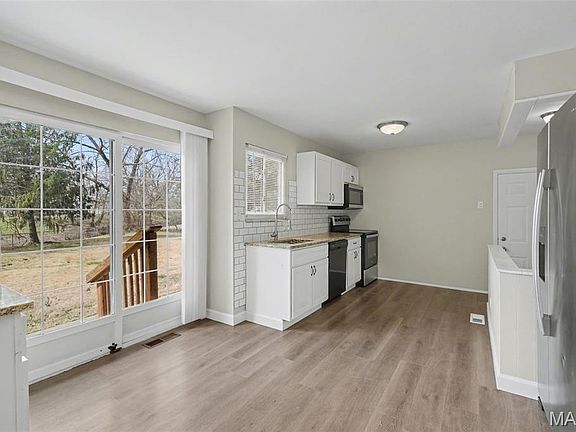 5th image of 596 Haventree Dr