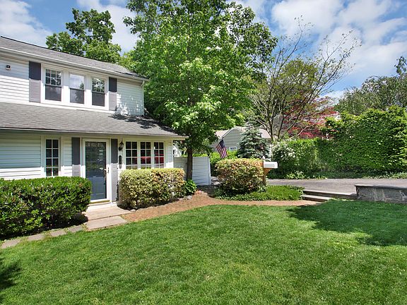 779 Forest Ave Larchmont NY-print-039-039-009-4200x2800-300dpi.jpg