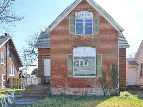 414 E C St, Belleville, IL 62220