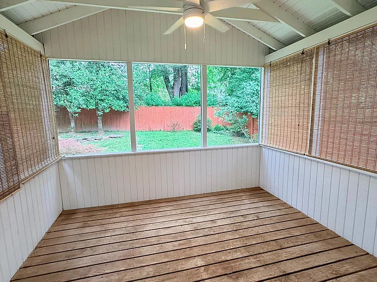 14605 Nadine Dr — Photo 27