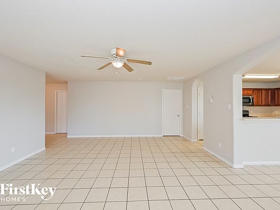 5th image of 12327 Chute Forest Dr