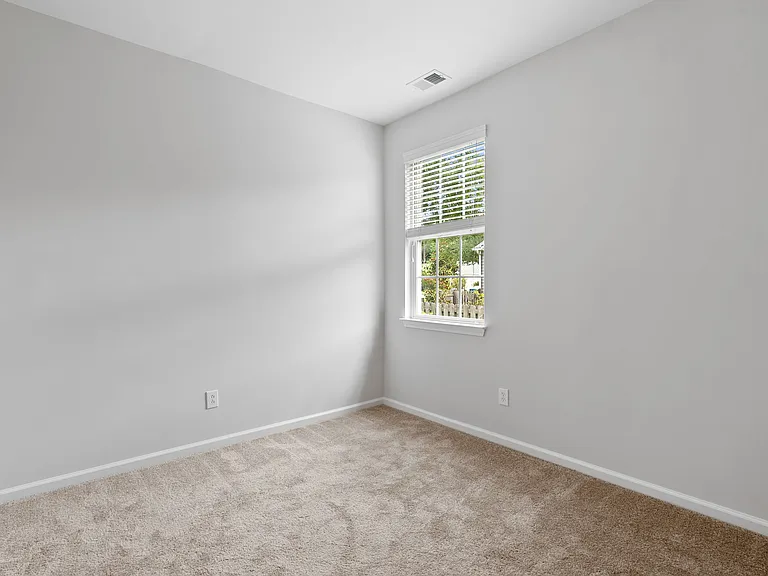 136 Gathering Island Rd — Photo 26
