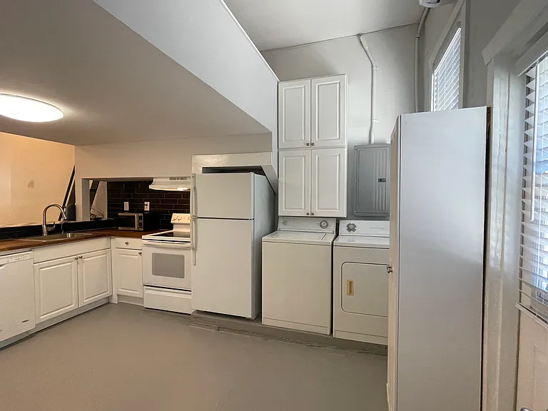 2305 W Texas Ave #5 — Photo 11