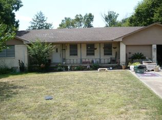 310 Rose Cir, Desoto, TX 75115