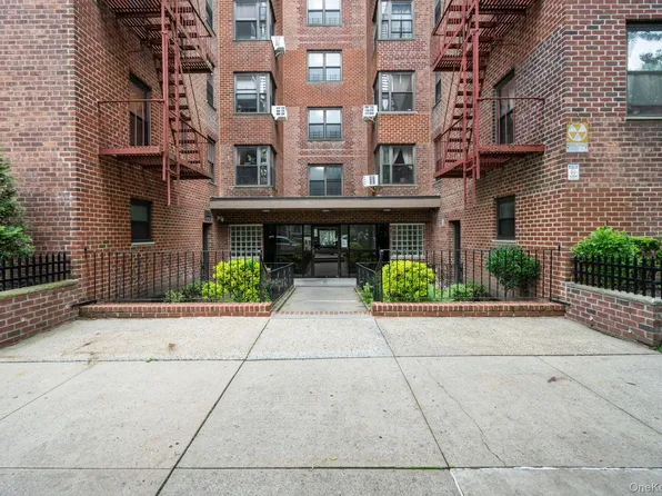 32-40 89 Street #C409, East Elmhurst, NY 11369