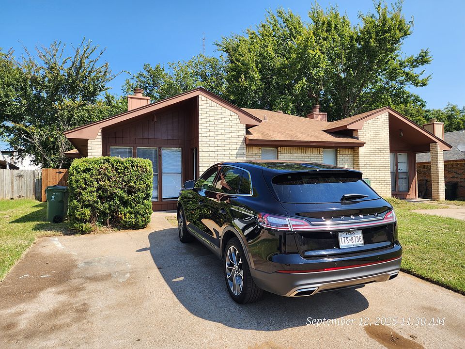 1st image of 517 Gibbins Ct