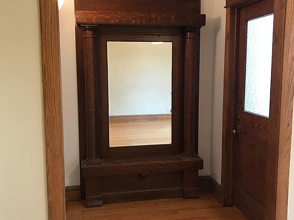 5th image of 4635 N Kostner Ave #1
