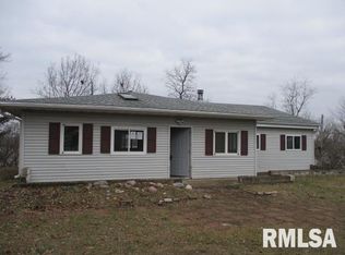 9917 Tobacco Rd, Manito, IL 61546