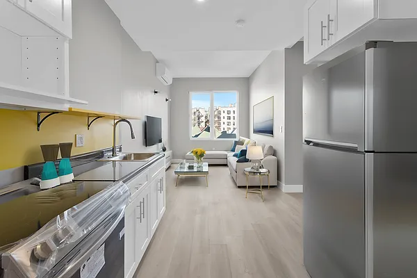 Rented by Skyhigh Realty NYC LLC | media 1