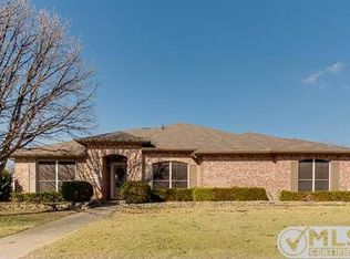 1004 Choke Cherry Ln, Crowley, TX 76036
