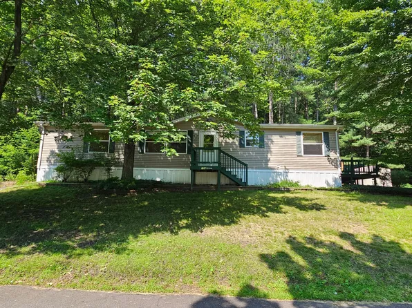 108 Oak Dr, Altoona, WI 54720