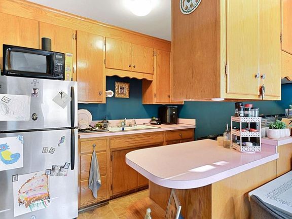 2nd image of 3820 42nd Ave S #2