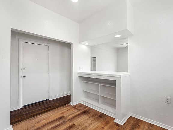 5th image of 1366 N Serrano Ave APT 8