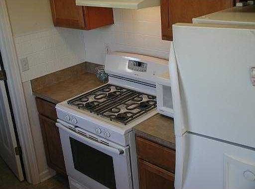 4th image of 8939 Lincoln Dr