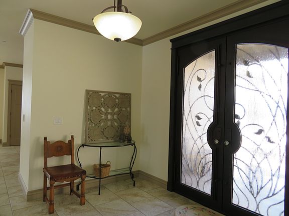 2nd image of 835 N View Dr