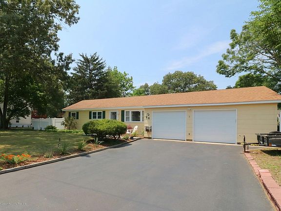 2nd image of 26 Larkin Ave