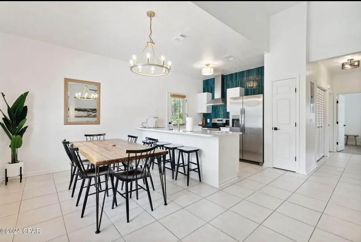 6221 Poinciana Dr — Photo 4