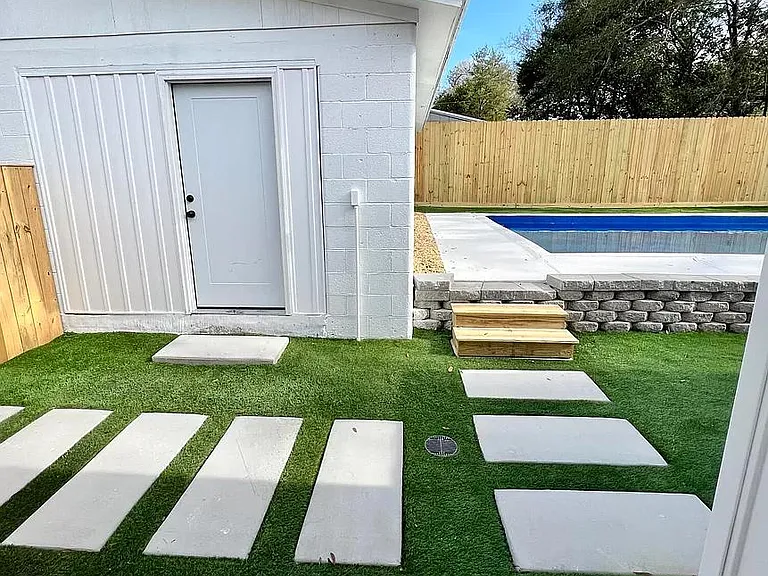 713 Cypress Dr — Photo 25
