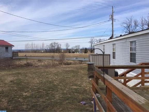 3rd image of 4 Noll Ct