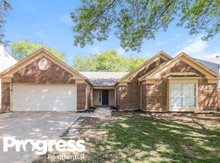 6849 N Park Dr, North Richland Hills, TX 76182