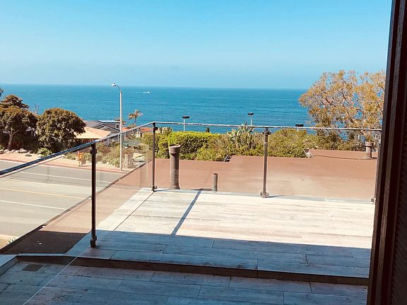 Balcony with panoramic ocean views